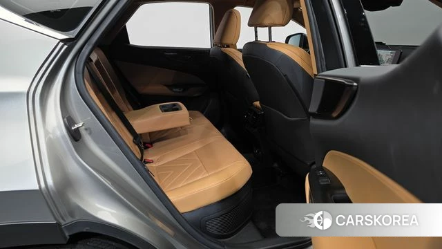 Lexus NX450h + 2nd generation 2023 Серебристо-серый из Кореи, фото 3