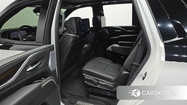 Cadillac Escalade 5th Generation 2024 Белый двухцветный из Кореи, фото 3