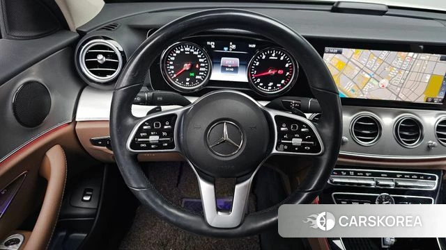 Mercedes-Benz E-Class W213 2019 Белый из Кореи, фото 3