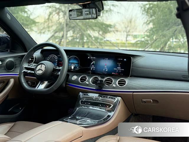 Mercedes-Benz E-Class 2023 Черный из Китая, фото 3