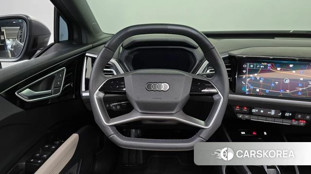 Audi Q4 e-Tron (F4) 2026 Серый из Кореи, фото 3