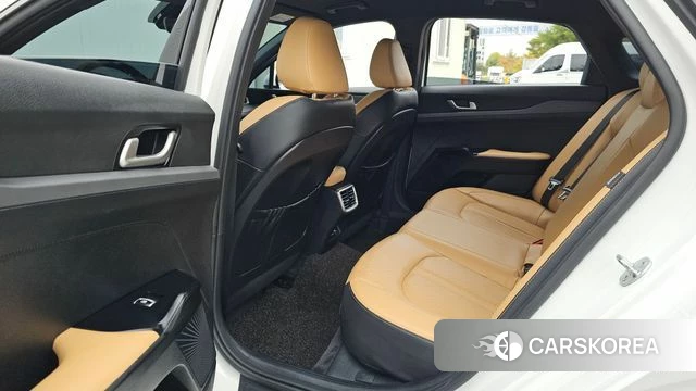 Kia K5 3rd generation 2023 Белый из Кореи, фото 3