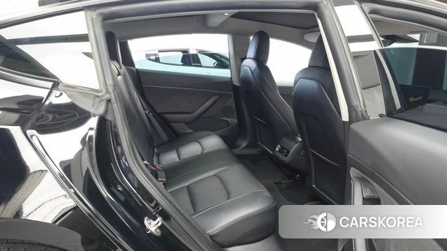 Tesla Model 3 2022 Черный из Кореи, фото 3