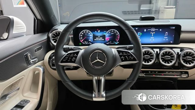 Mercedes-Benz A-Class W177 2024 Белый из Кореи, фото 3