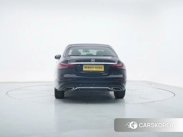 Mercedes-Benz E-Class 2022 Черный из Китая, фото 3