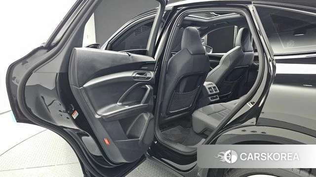 Audi Q5 (80A) 2025 Черный из Кореи, фото 3