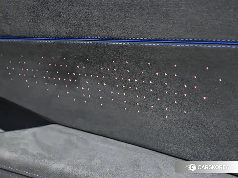 Volkswagen Touareg 2025 Champagne/brown из Китая, фото 3