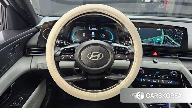 Hyundai The New Avante (CN7) 2023 Белый из Кореи, фото 3