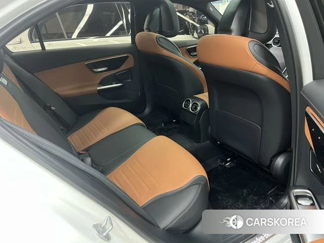Mercedes-Benz C-class 2023 Белый из Китая, фото 3