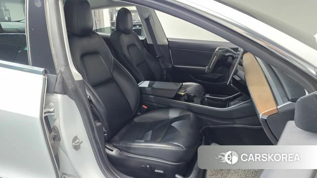 Tesla Model 3 2020 Белый из Кореи, фото 3