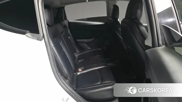 Tesla Model Y 2021 Белый из Кореи, фото 3