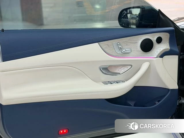 Mercedes-Benz E-Class 2023 Серебристо-серый из Китая, фото 3
