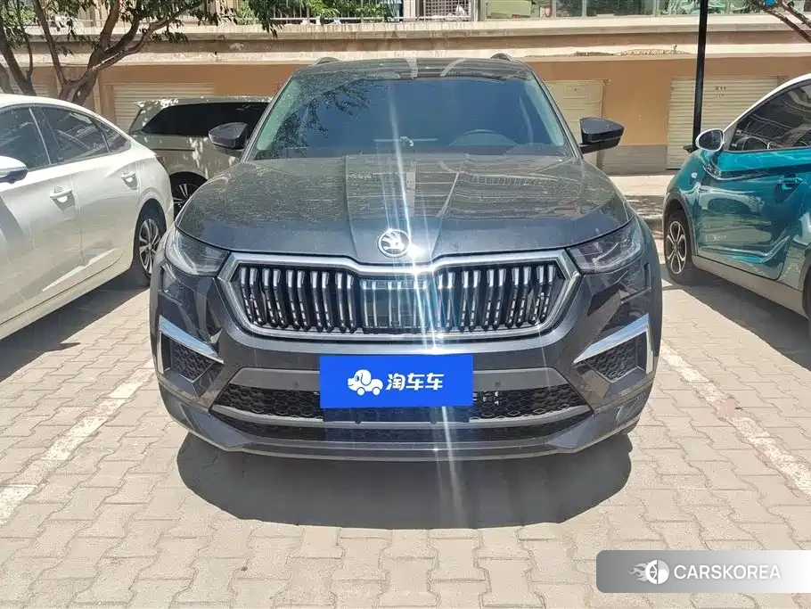 Skoda Kodiaq 2024 Черный из Китая, фото 3