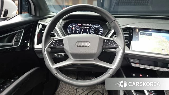 Audi Q4 e-Tron (F4) 2022 Белый из Кореи, фото 3