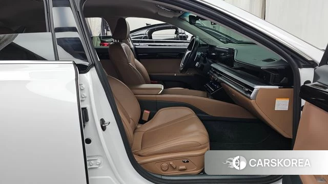 Hyundai Grandeur Hybrid (GN7) 2023 Белый из Кореи, фото 3
