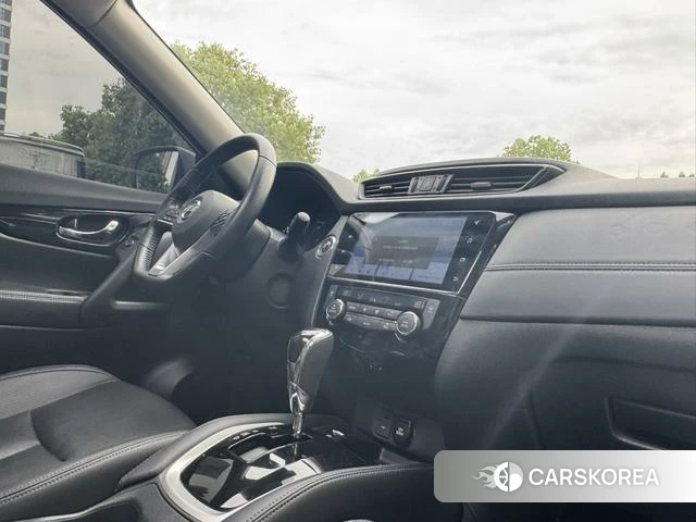 Nissan X-Trail 2023 Белый из Китая, фото 3