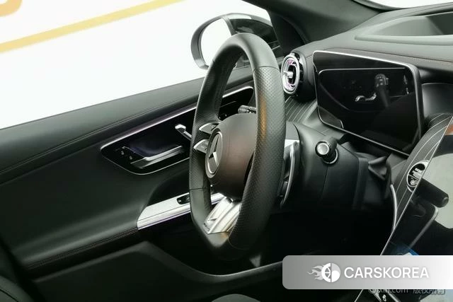 Mercedes-Benz AMG GLC 2024 Темно-серый из Китая, фото 3