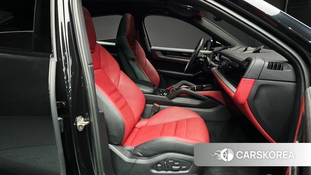 Porsche Cayenne (PO536) 2025 Черный из Кореи, фото 3