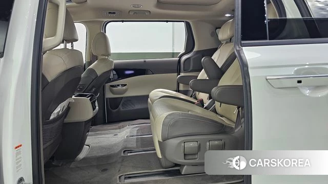 Kia Carnival 4th generation 2023 Белый из Кореи, фото 3