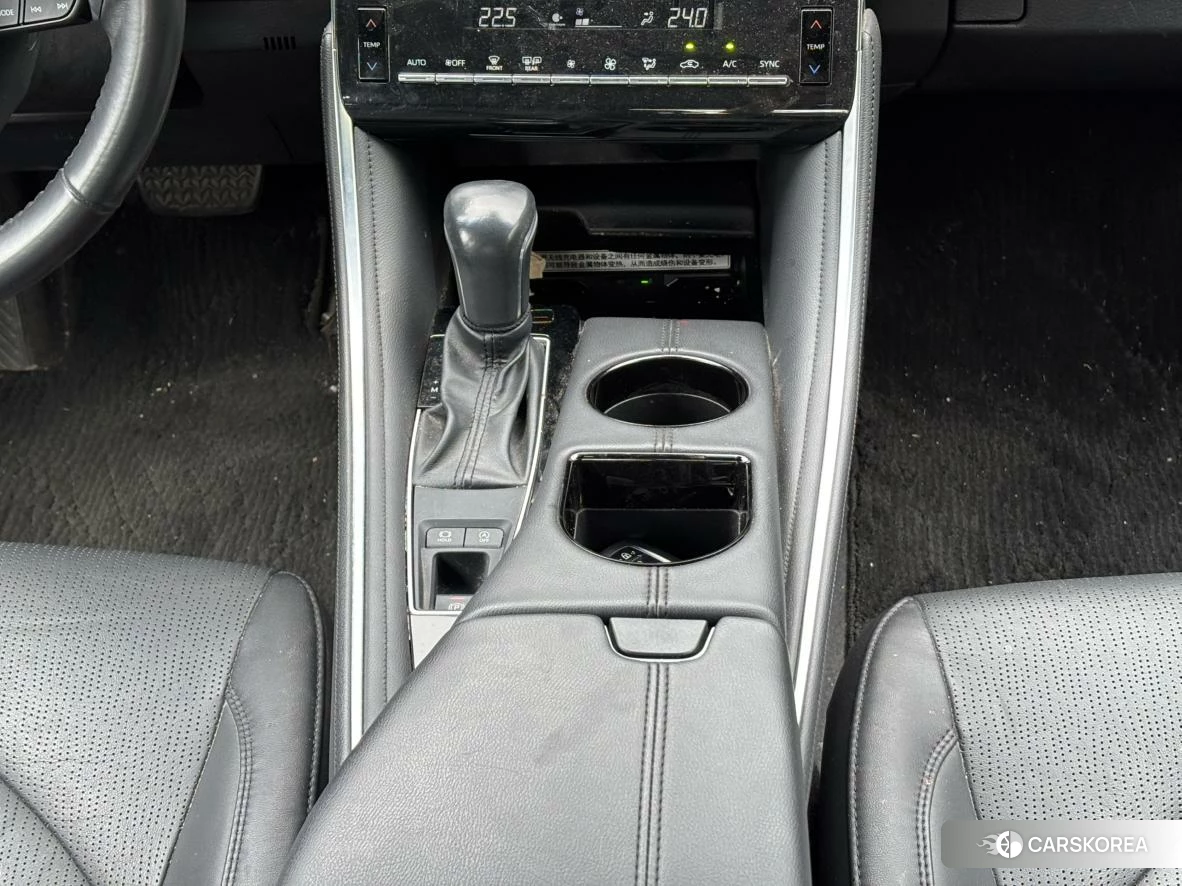 Toyota Avalon 2023 Белый из Китая, фото 3