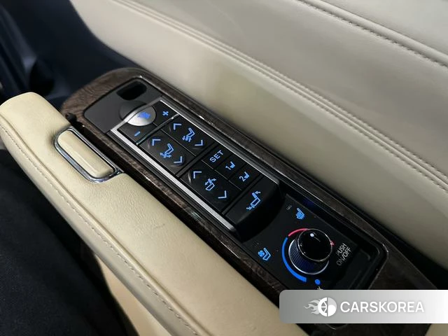 Toyota Vellfire 2021 Белый из Китая, фото 3