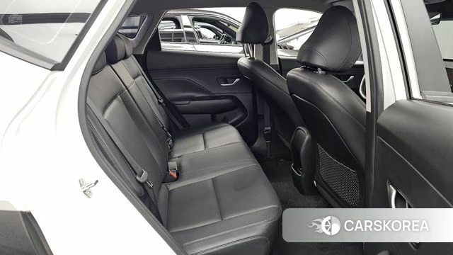 Hyundai Kona (SX2) 2024 Белый из Кореи, фото 3