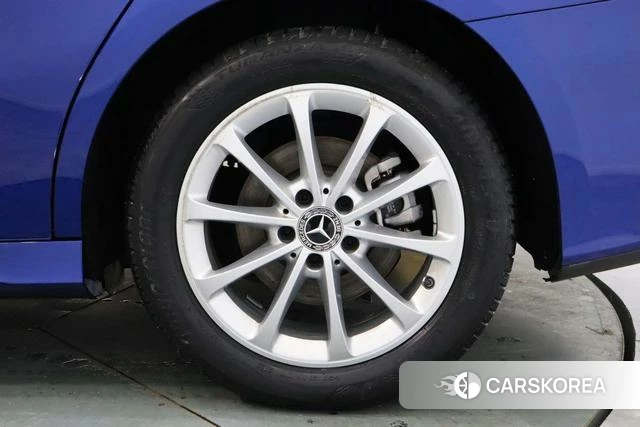 Mercedes-Benz A-Class 2022 Синий из Китая, фото 3