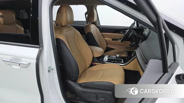 Kia Carnival 4th generation 2023 Белый из Кореи, фото 3