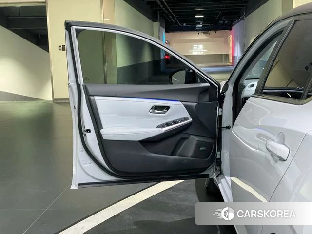 Nissan Sylphy 2023 Другой из Китая, фото 3