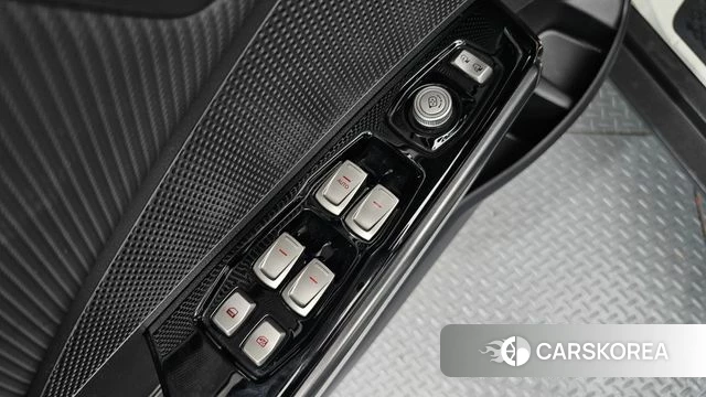 Ssangyong Tivoli Armor 2018 Белый из Кореи, фото 3
