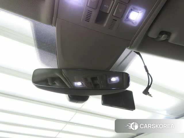 Volkswagen Tiguan second Generation 2020 Белый из Кореи, фото 3