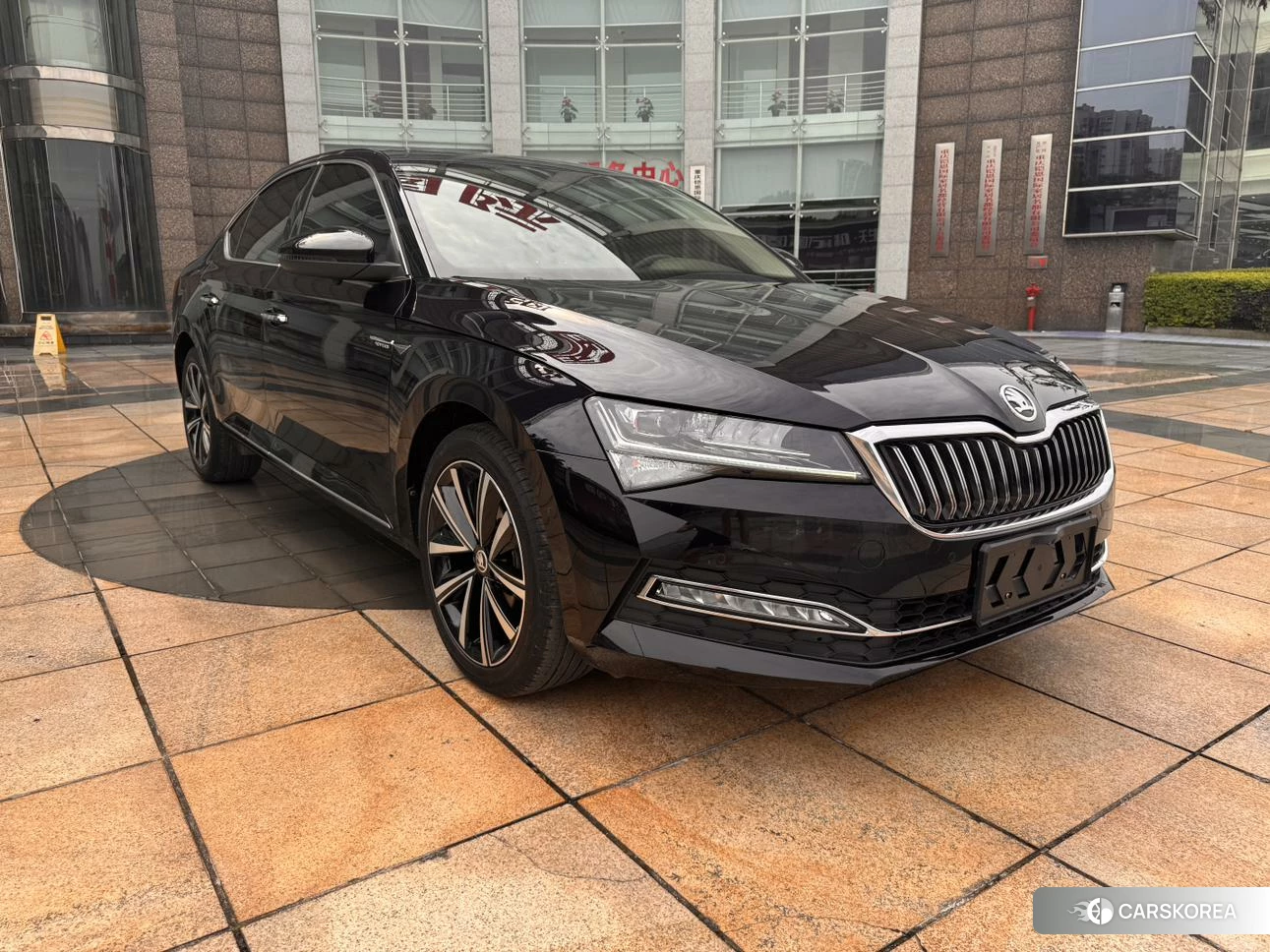 Skoda Superb 2023 Черный из Китая, фото 3