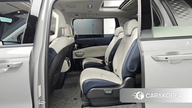 Kia The New Carnival 4th Generation 2024 Серебристо-серый из Кореи, фото 3