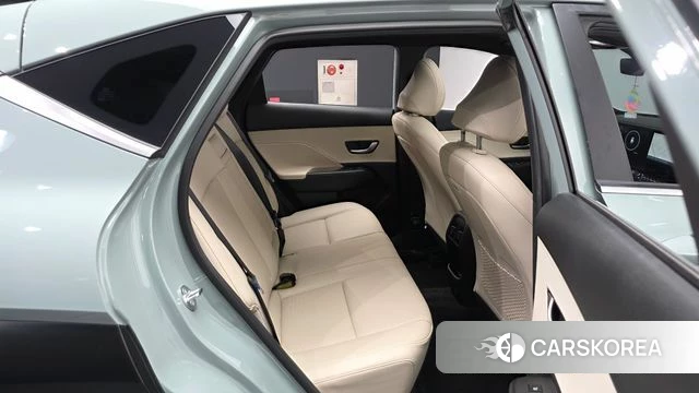 Hyundai Kona (SX2) 2025 Светло-зеленый из Кореи, фото 3