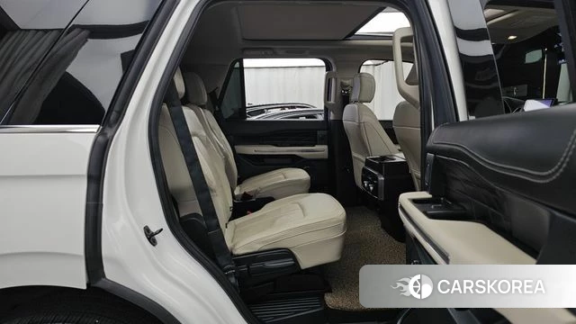 Ford Expeditation 2021 Белый из Кореи, фото 3