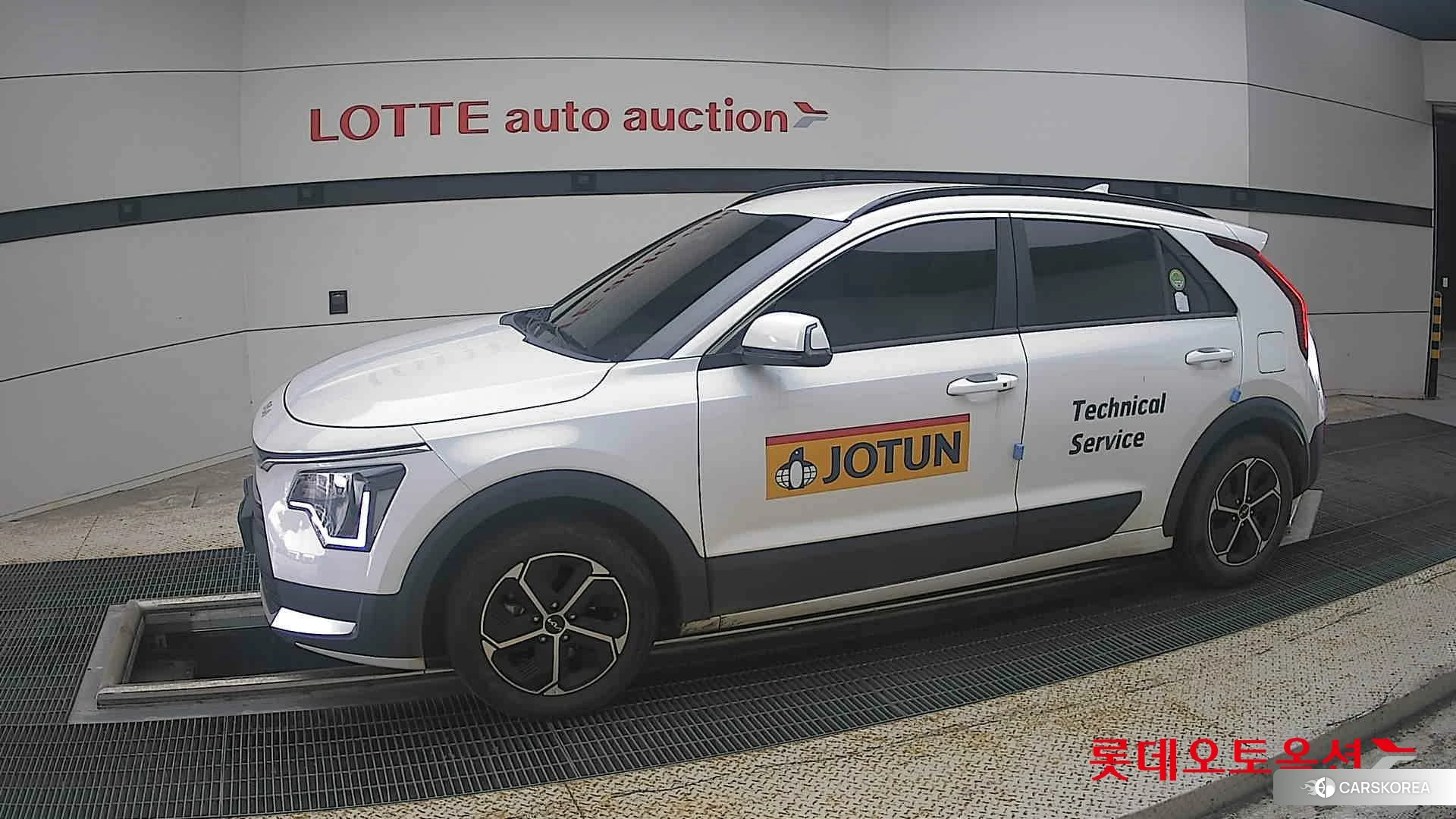 Kia Niro Hybrid 2024 Snow White Pearl (optional) из Кореи, фото 3