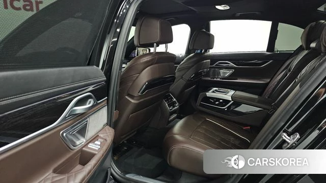 BMW 7 Series (G11) 2020 Черный из Кореи, фото 3