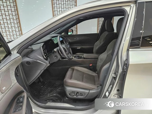 Lexus RX350h 5th generation 2025 Серебристо-серый из Кореи, фото 3