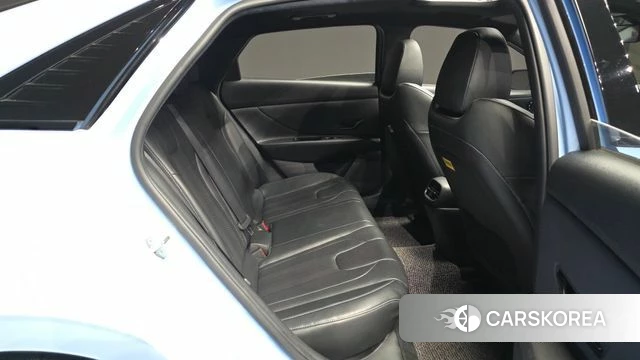 Hyundai Avante (CN7) 2022 Небесно-голубой из Кореи, фото 3