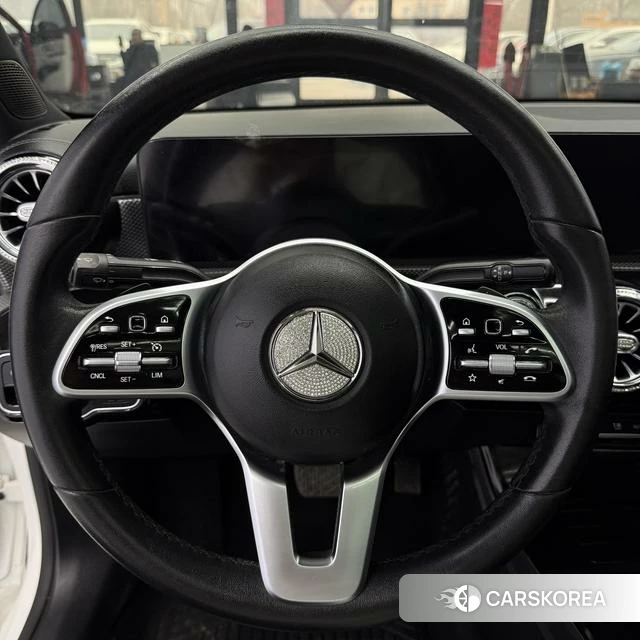 Mercedes-Benz A-Class 2021 Белый из Китая, фото 3