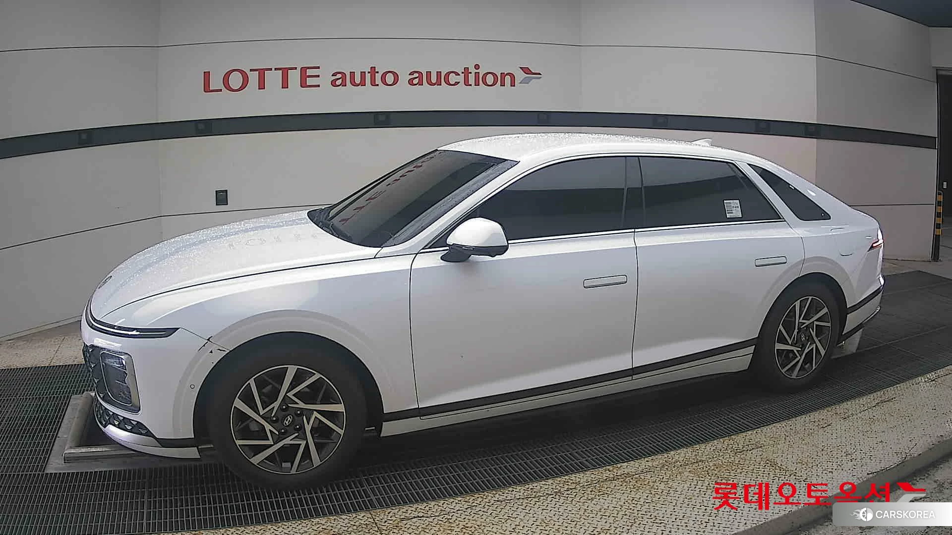 Hyundai Grandeur Hybrid 2023 Serenity White Pearl из Кореи, фото 3