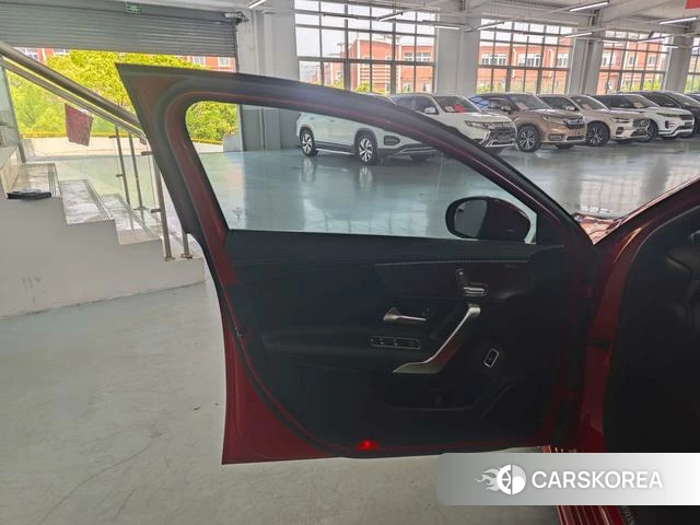Mercedes-Benz A-Class 2021 Красный из Китая, фото 3