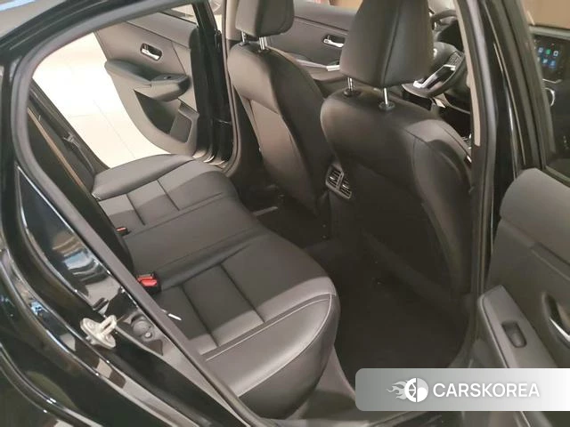 Nissan Sylphy 2022 Черный из Китая, фото 3