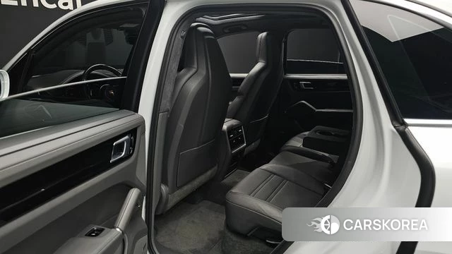 Porsche Cayenne (PO536) id 4918665 из Кореи 3