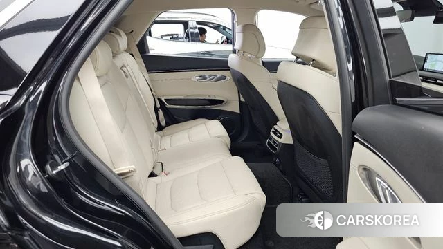 Genesis GV70 2022 Черный из Кореи, фото 3
