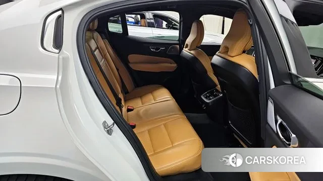 Volvo S60 3rd generation 2020 Белый из Кореи, фото 3