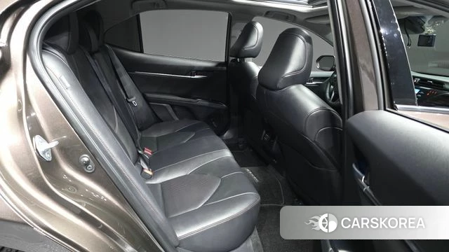 Toyota Camry (XV70) 2019 Коричневый из Кореи, фото 3