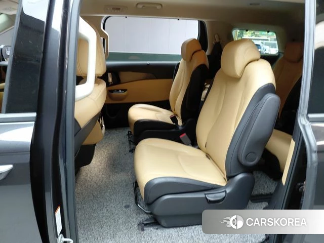 Kia Carnival 4th generation 2022 Черный из Кореи, фото 3
