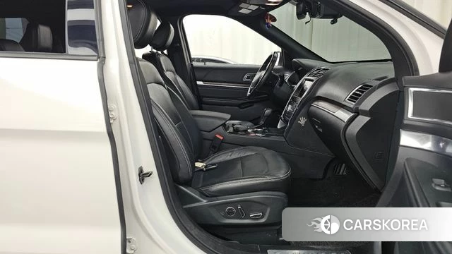 Ford Explorer 2018 Белый из Кореи, фото 3