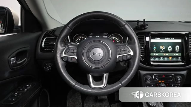 Jeep Compass 2nd Generation 2018 Белый из Кореи, фото 3